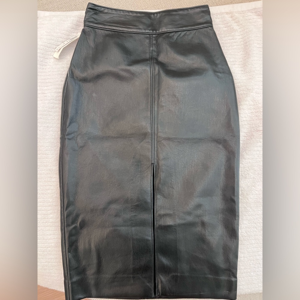 COPY - Aritzia leather pencil skirt with slit
